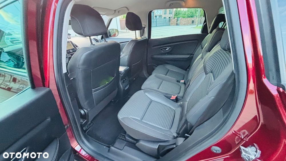 Renault Grand Scenic - 19