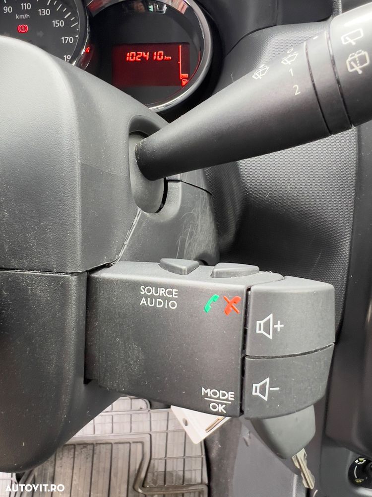 Dacia Duster 1.2 TCe 4x2 Laureate - 31