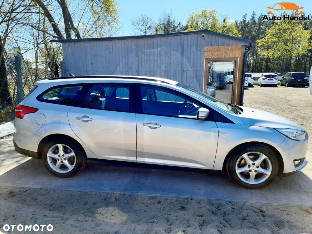 Ford Focus 1.0 EcoBoost STart-Stopp-System TITANIUM - 11