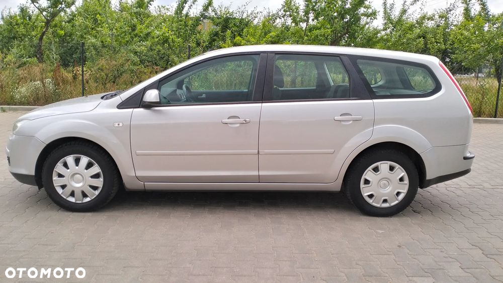 Ford Focus 1.6 Trend - 5