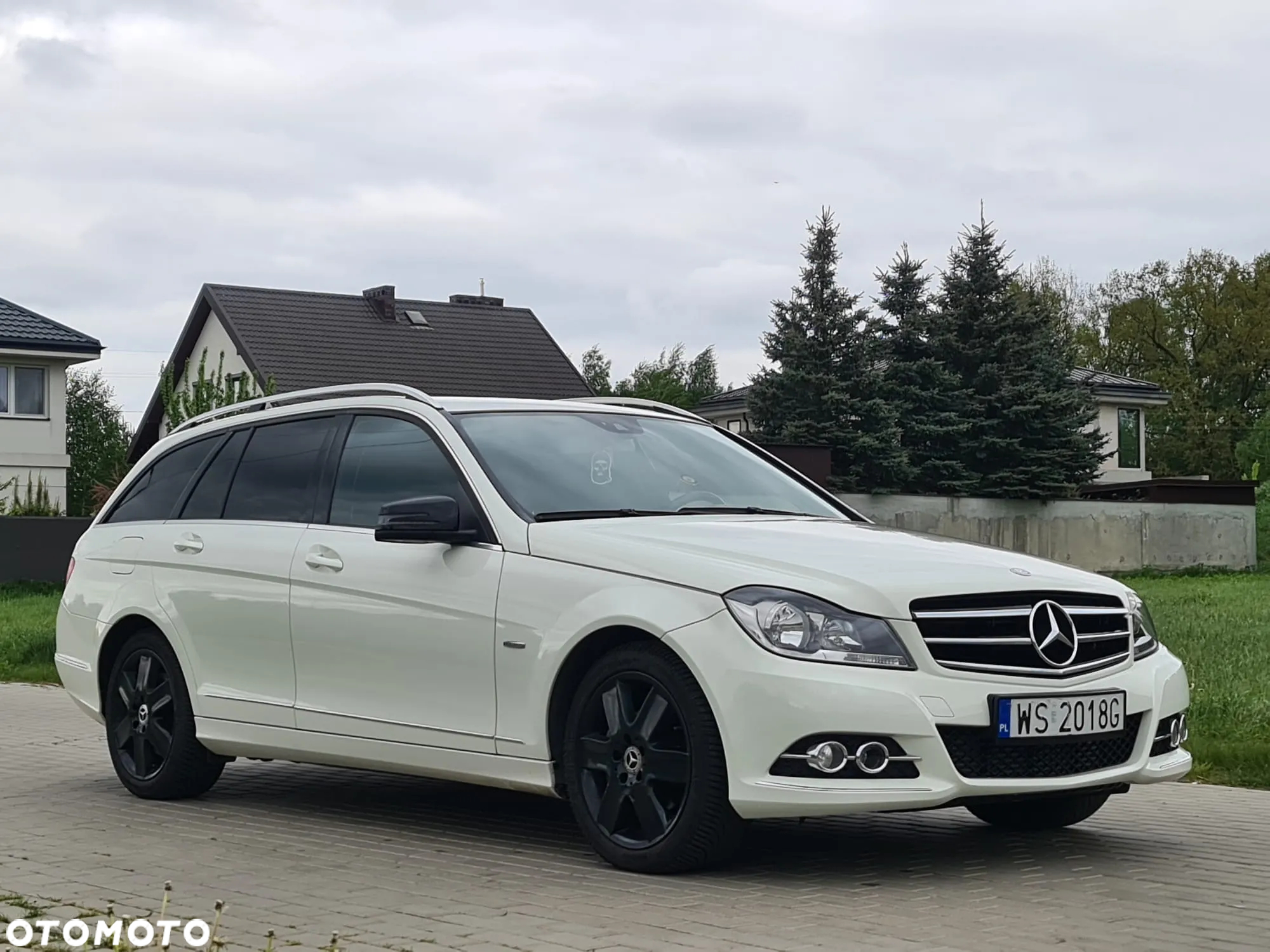 Mercedes-Benz Klasa C 250 CDI BlueEff Avantgarde - 12