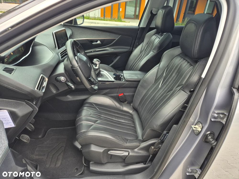 Peugeot 3008 HDi 115 Allure - 9