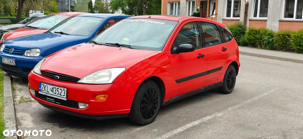 Ford Focus 1.4 Ambiente - 2