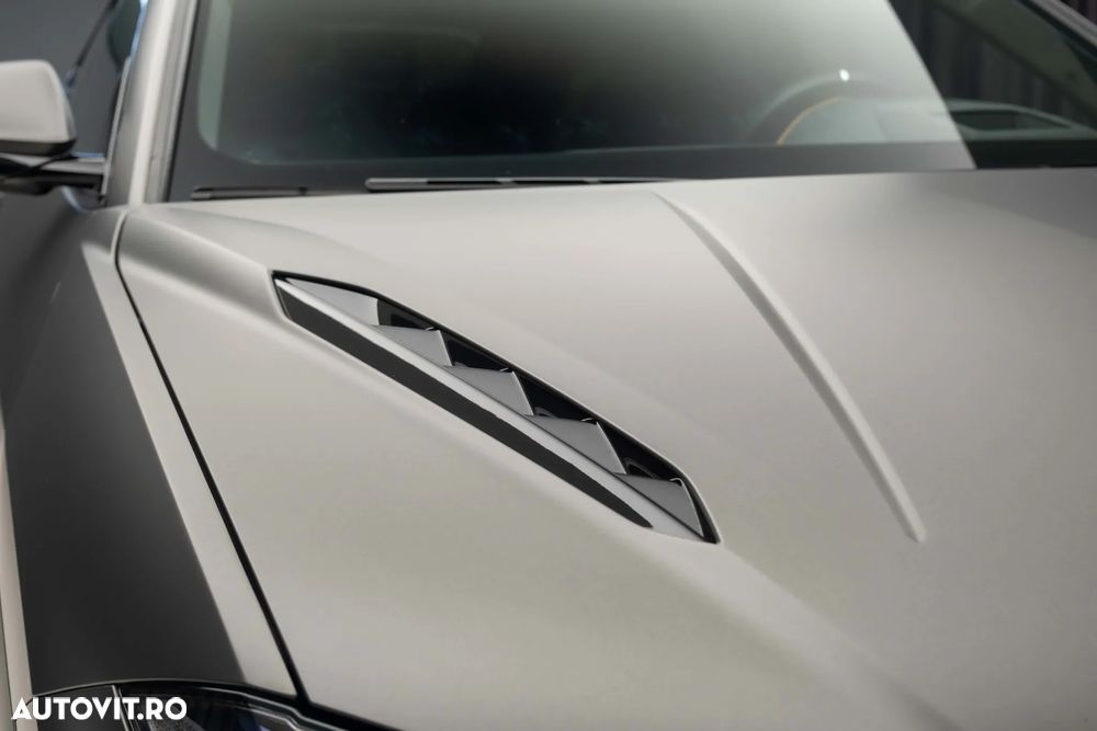 Lamborghini Urus - 5