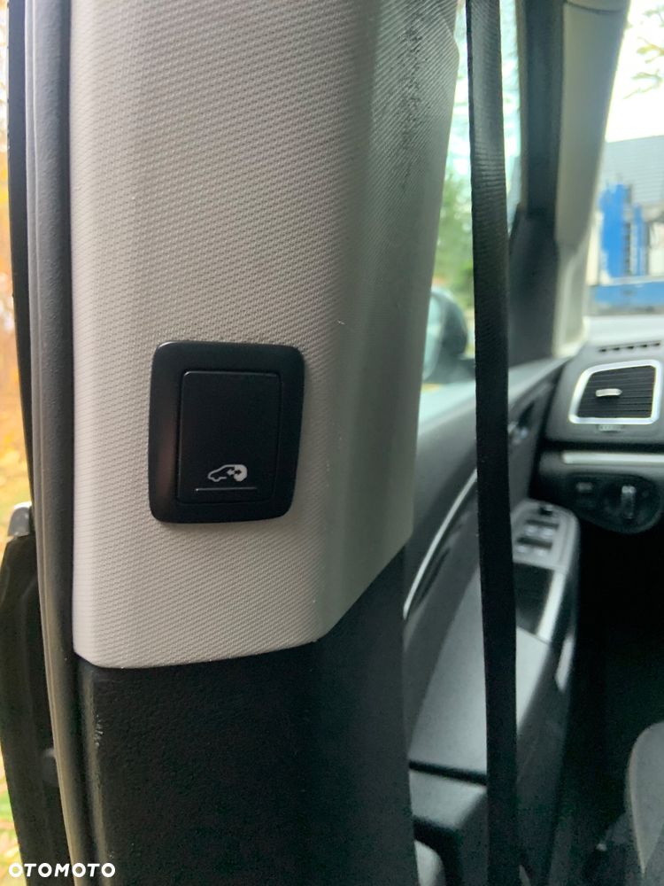 Volkswagen Sharan - 16