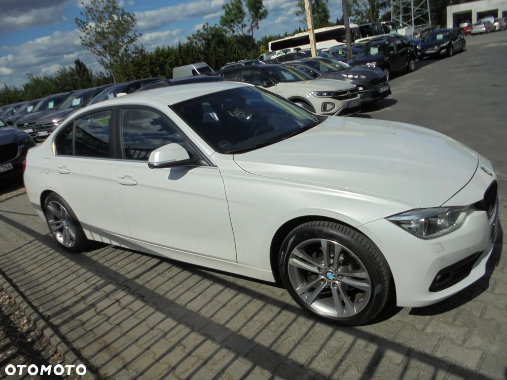 BMW Seria 3 320d Edition M Sport Shadow - 37