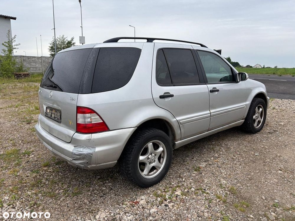 Mercedes-Benz ML - 4