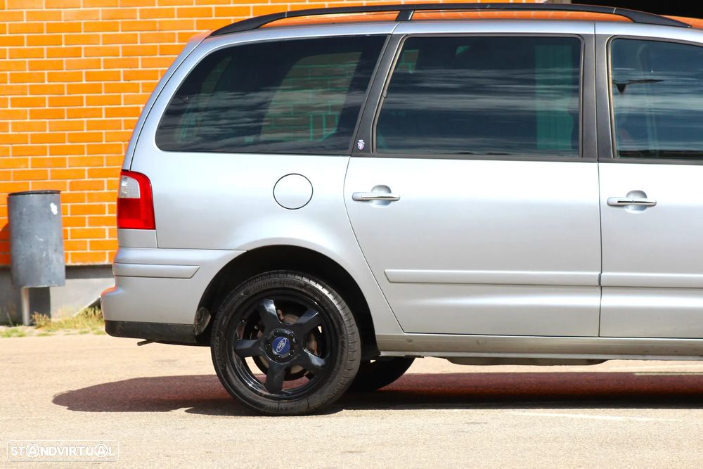Ford Galaxy TDI Ghia - 8
