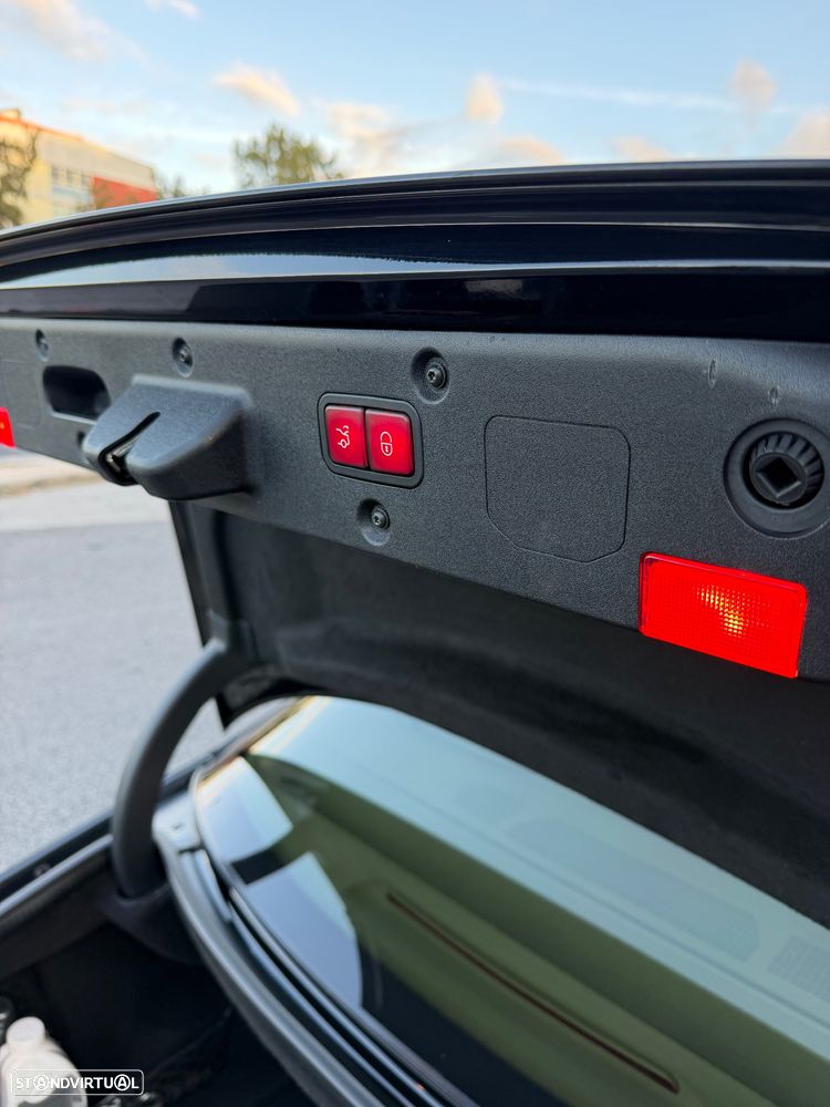 Mercedes-Benz CL 63 AMG Standard - 16