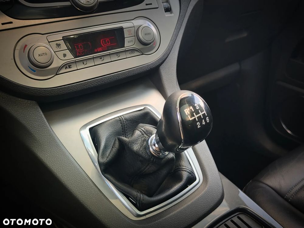 Ford Kuga 2.0 TDCi Titanium - 20