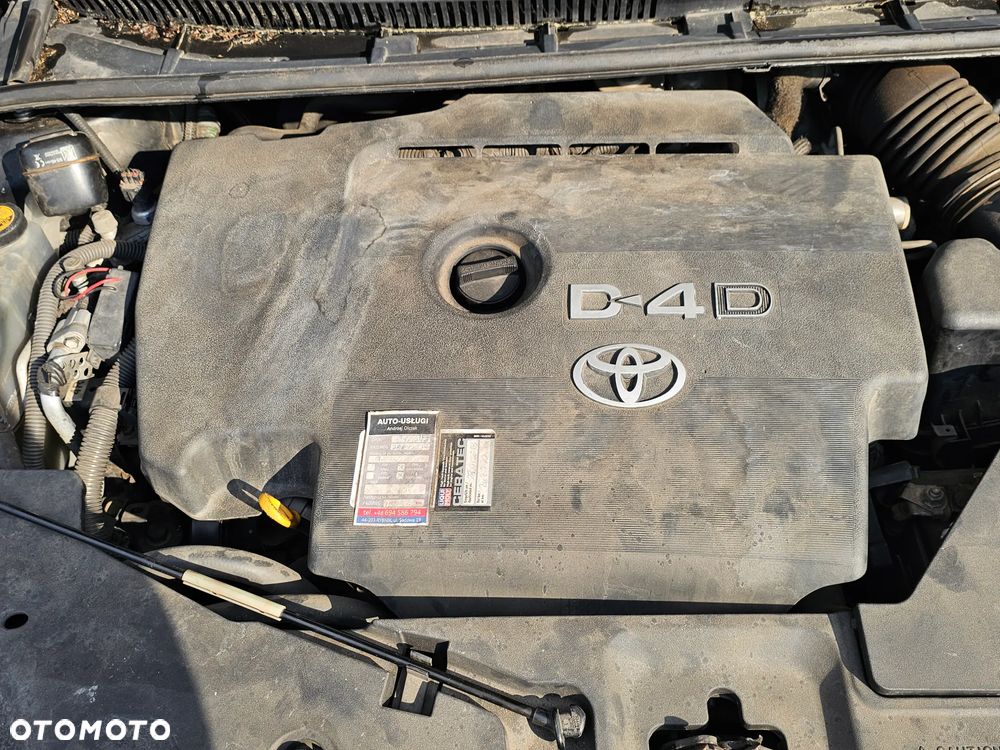 Toyota Avensis 2.0 D-4D Premium - 18