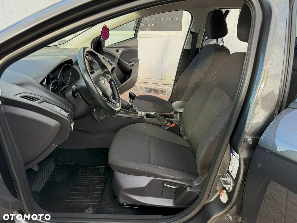 Ford Focus - 15