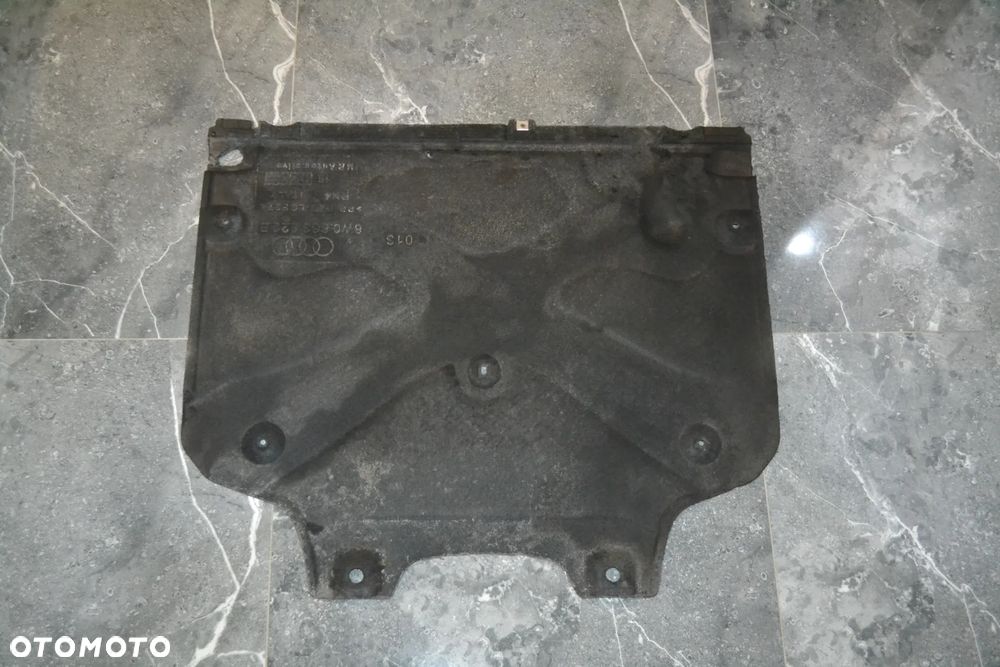 AUDI A4 B9 A5 8W OSŁONA PŁYTA POD SKRZYNIĘ ORYGINAŁ 8W0863822B