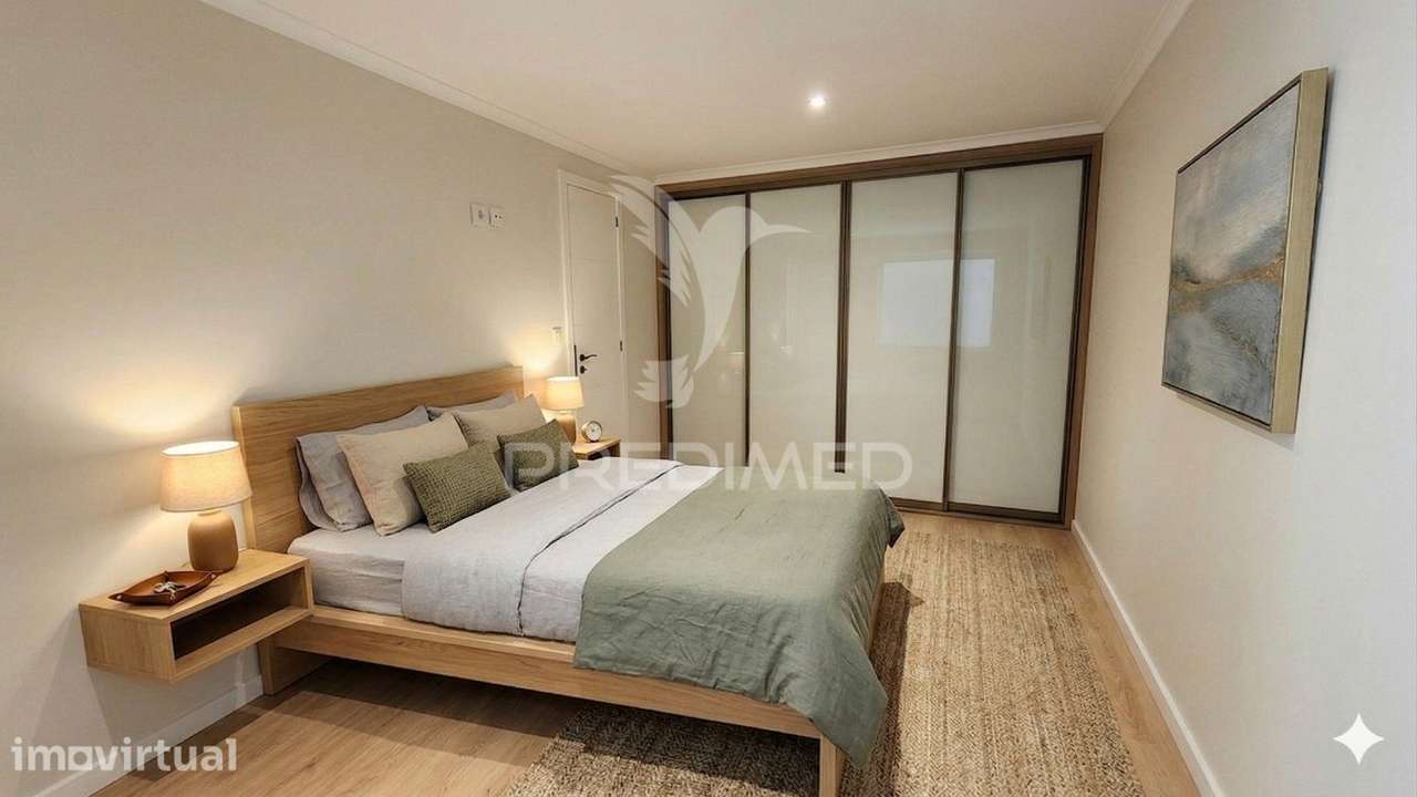 Apartamento T2 com Pátio Privativo exterior. - Grande imagem: 3/35