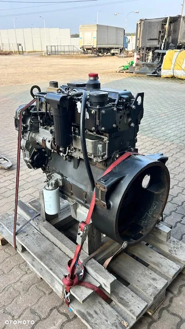 SILNIK PERKINS 1104A - 3