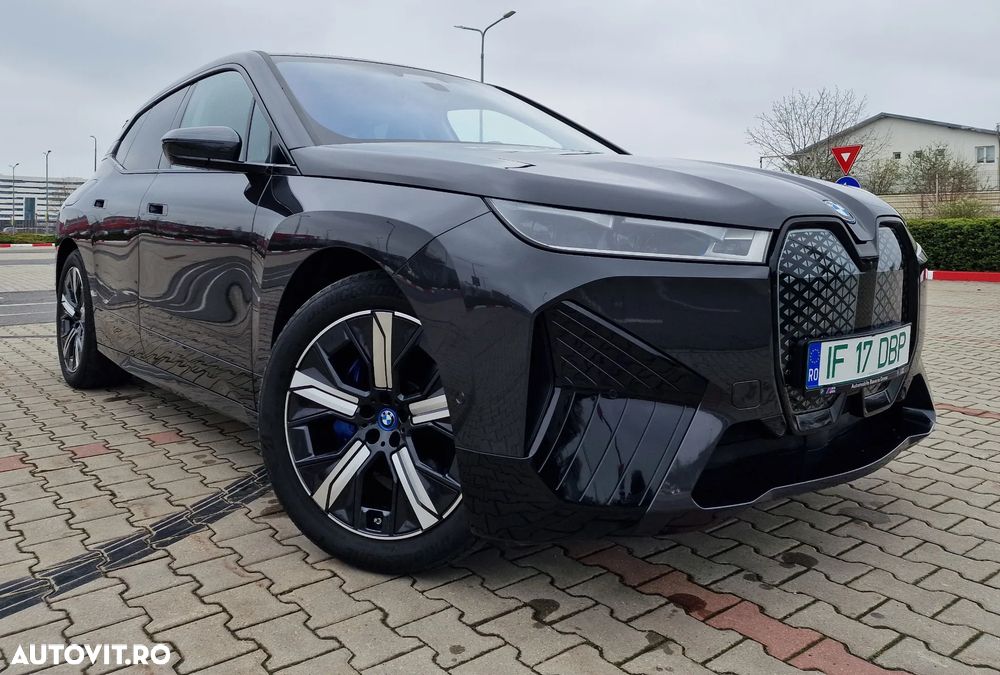 BMW iX xDrive50 - 1