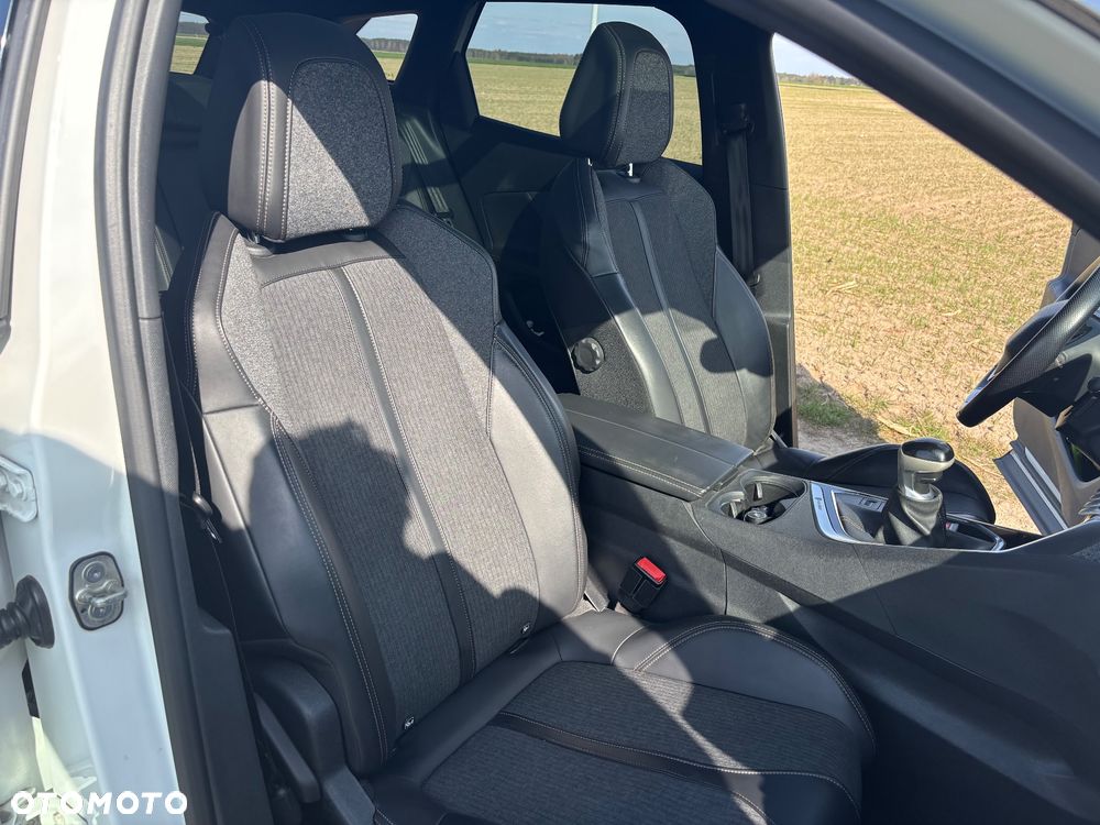 Peugeot 3008 2.0 BlueHDi Allure - 17