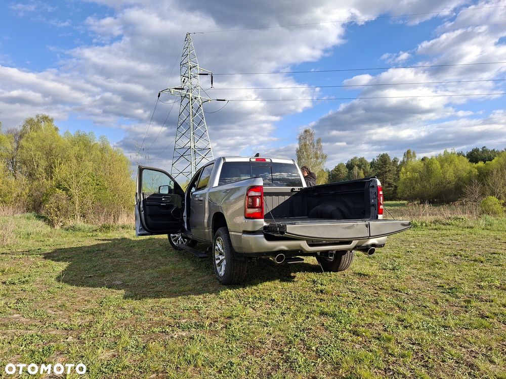 RAM 1500 Crew Cab Shortbed Laramie - 5