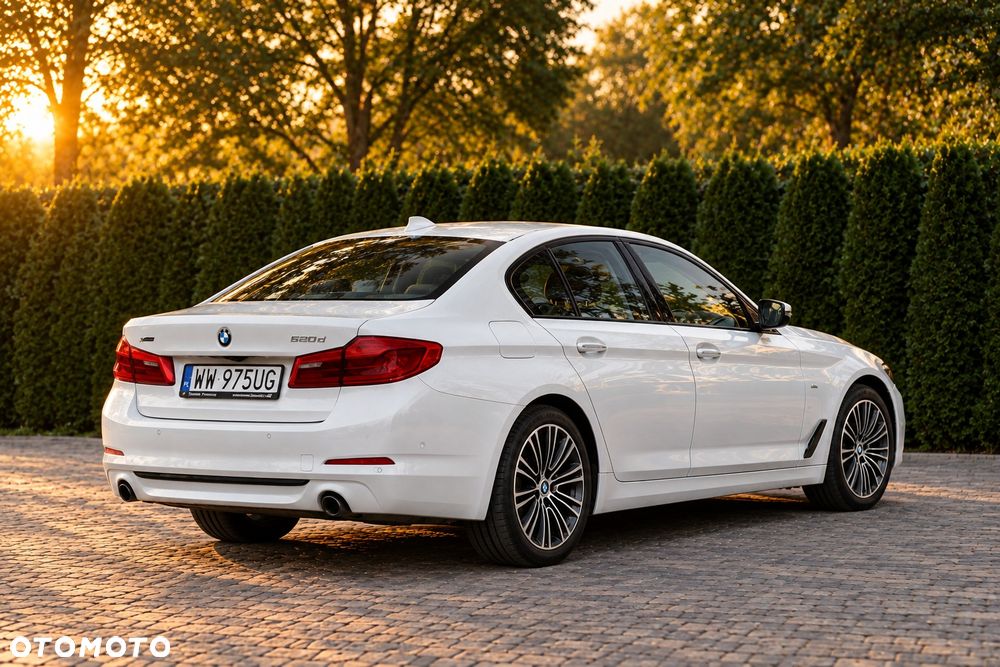 BMW Seria 5 520d xDrive Sport Line sport - 30