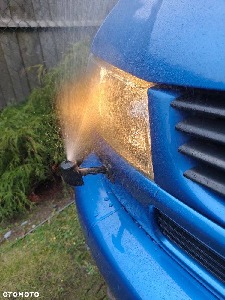 Volkswagen Multivan - 9