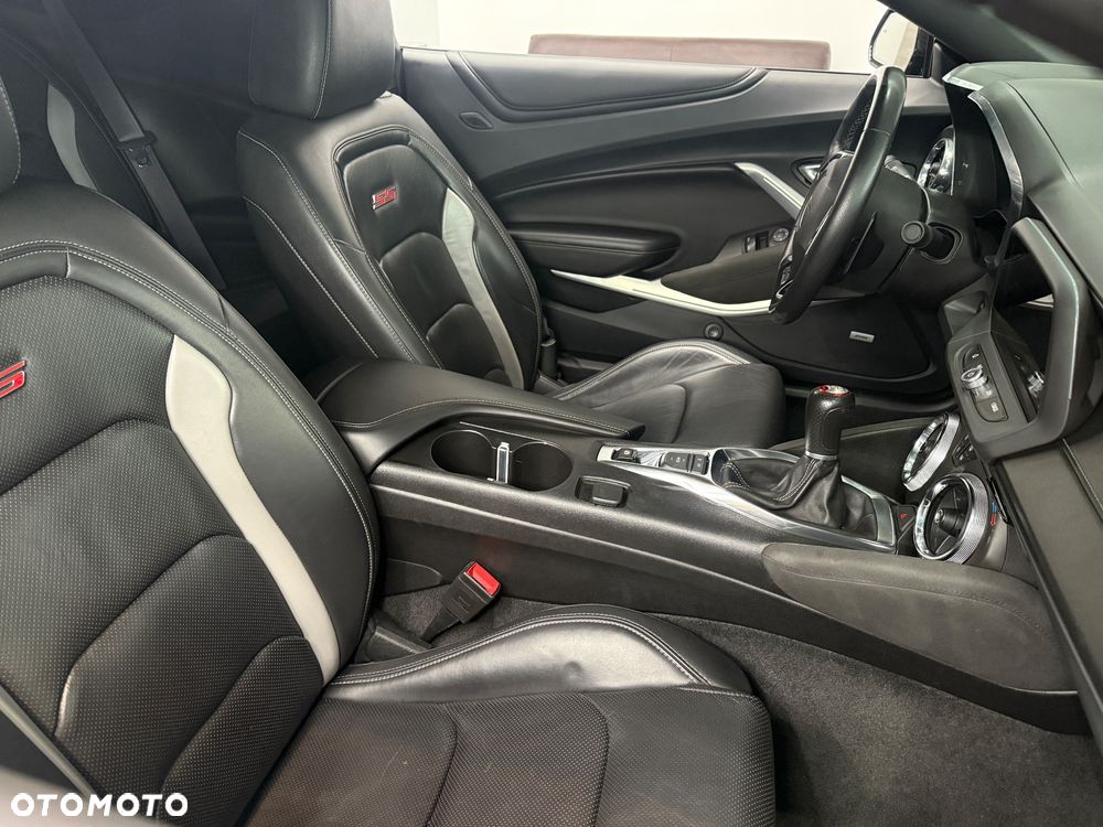 Chevrolet Camaro Coupe 6.2 V8 - 18