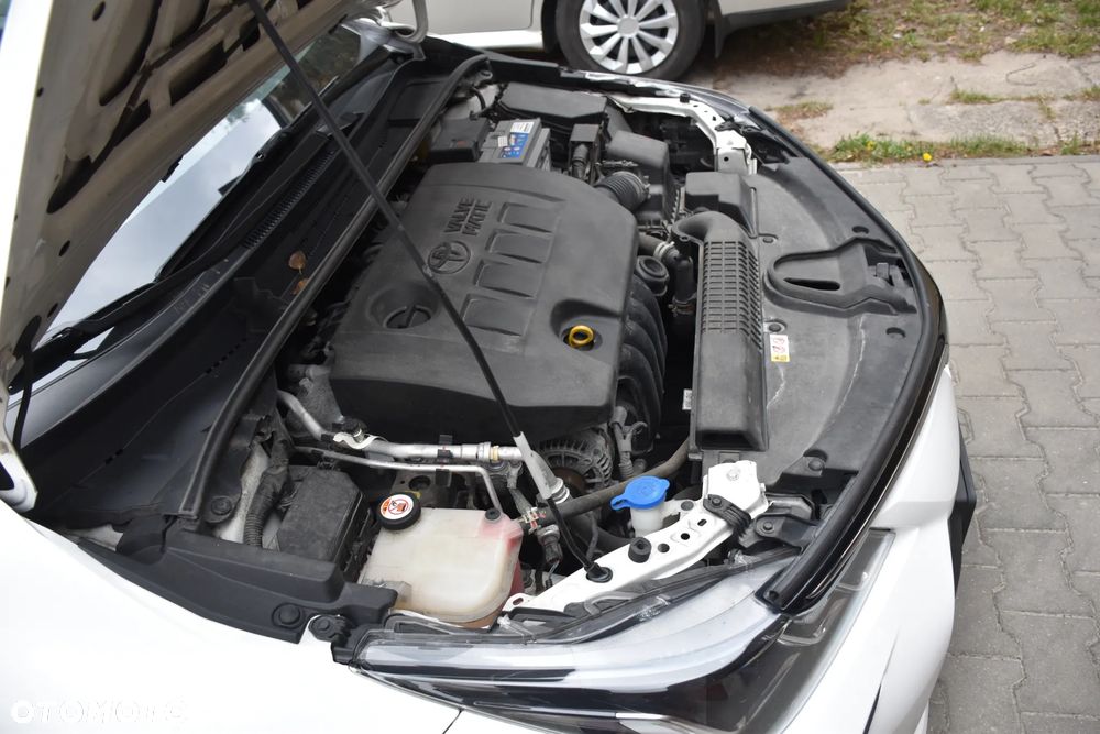 Toyota Corolla 1.6 Comfort - 16