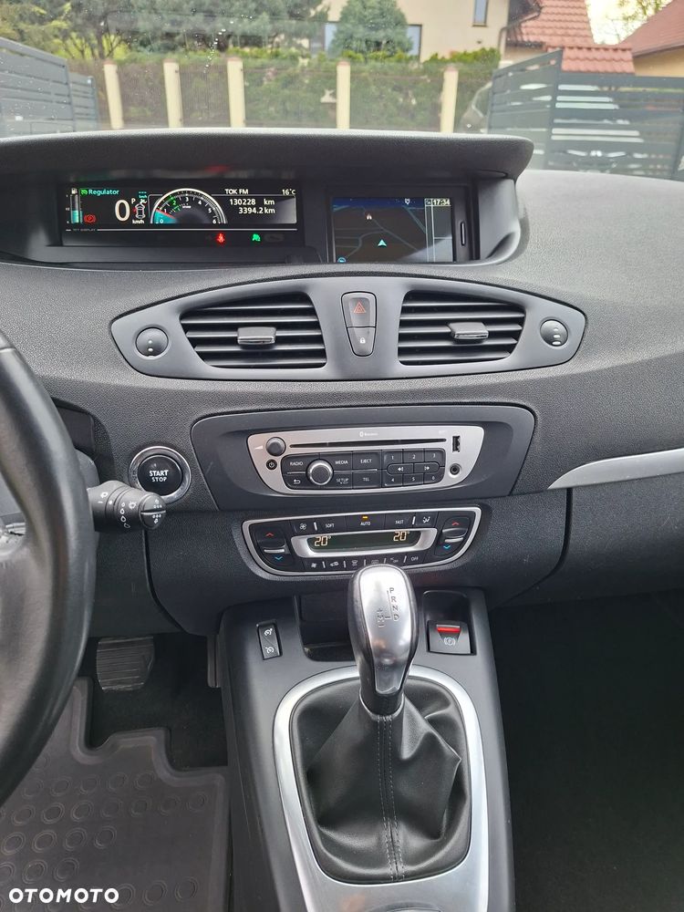 Renault Grand Scenic dCi 110 EDC Paris - 14