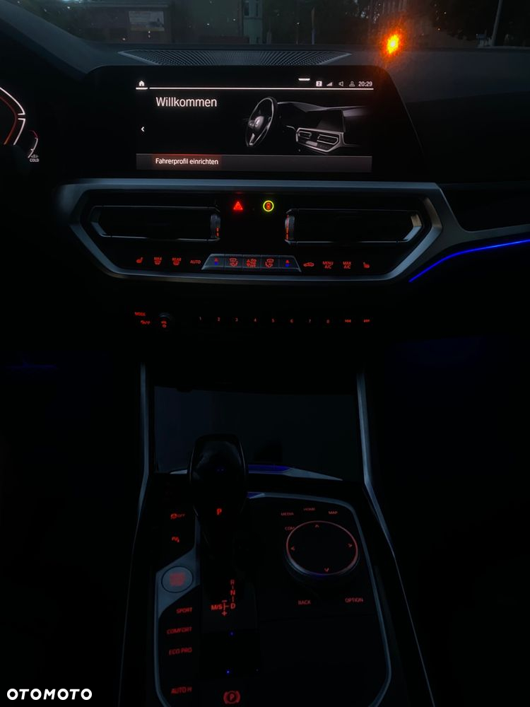 BMW Seria 4 420d Coupe M Sport - 26
