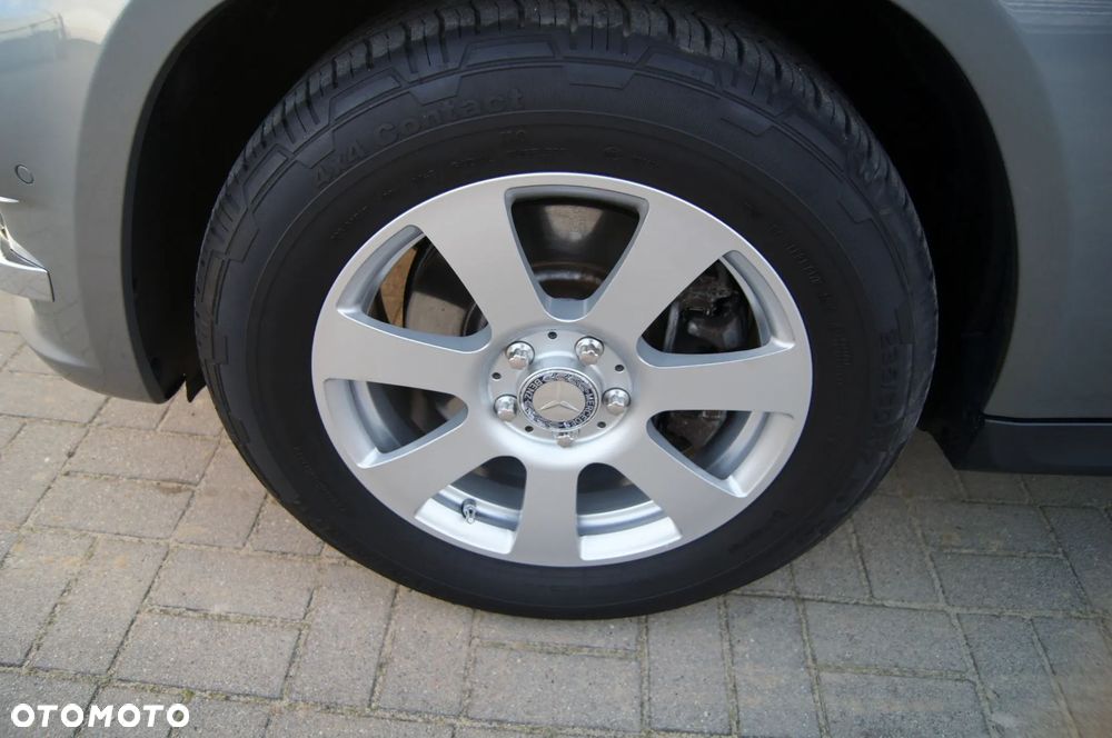 Mercedes-Benz GLK 220 CDI DPF BlueEFFICIENCY 7G-TRONIC - 31