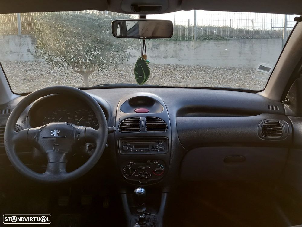 Peugeot 206 1.1 XR - 13
