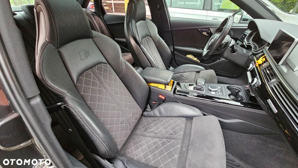 Audi S4 Limousine - 6