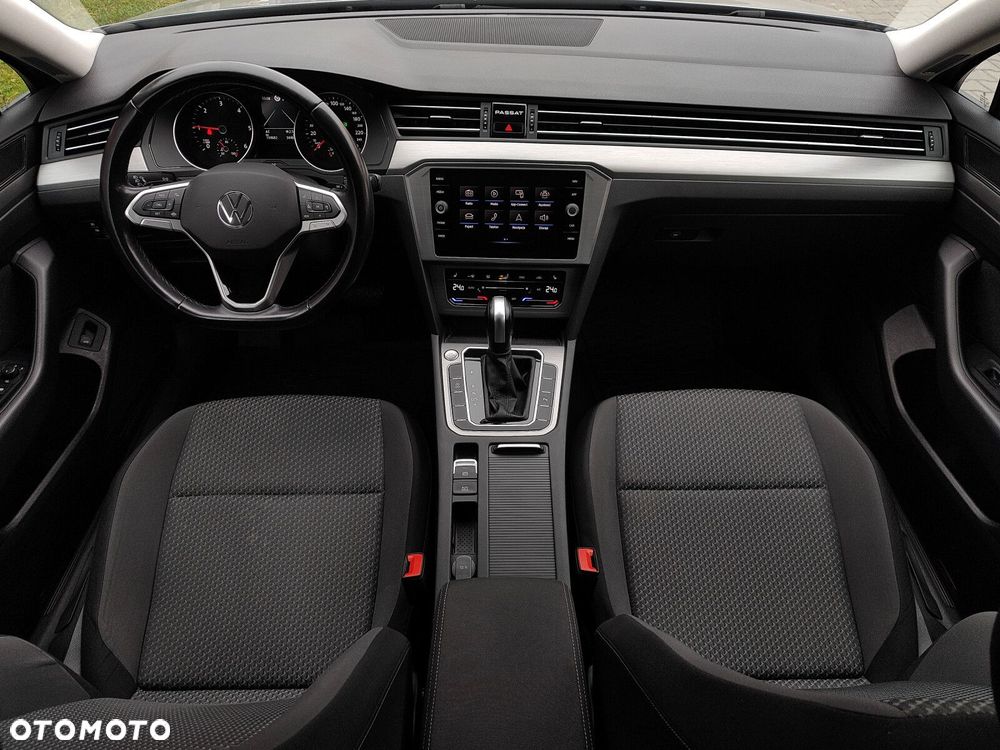 Volkswagen Passat Variant 2.0 TDI EVO Business DSG - 11