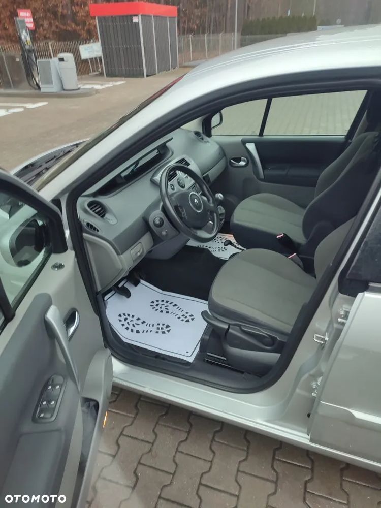 Renault Grand Scenic Gr 2.0 Confort Authentique - 6