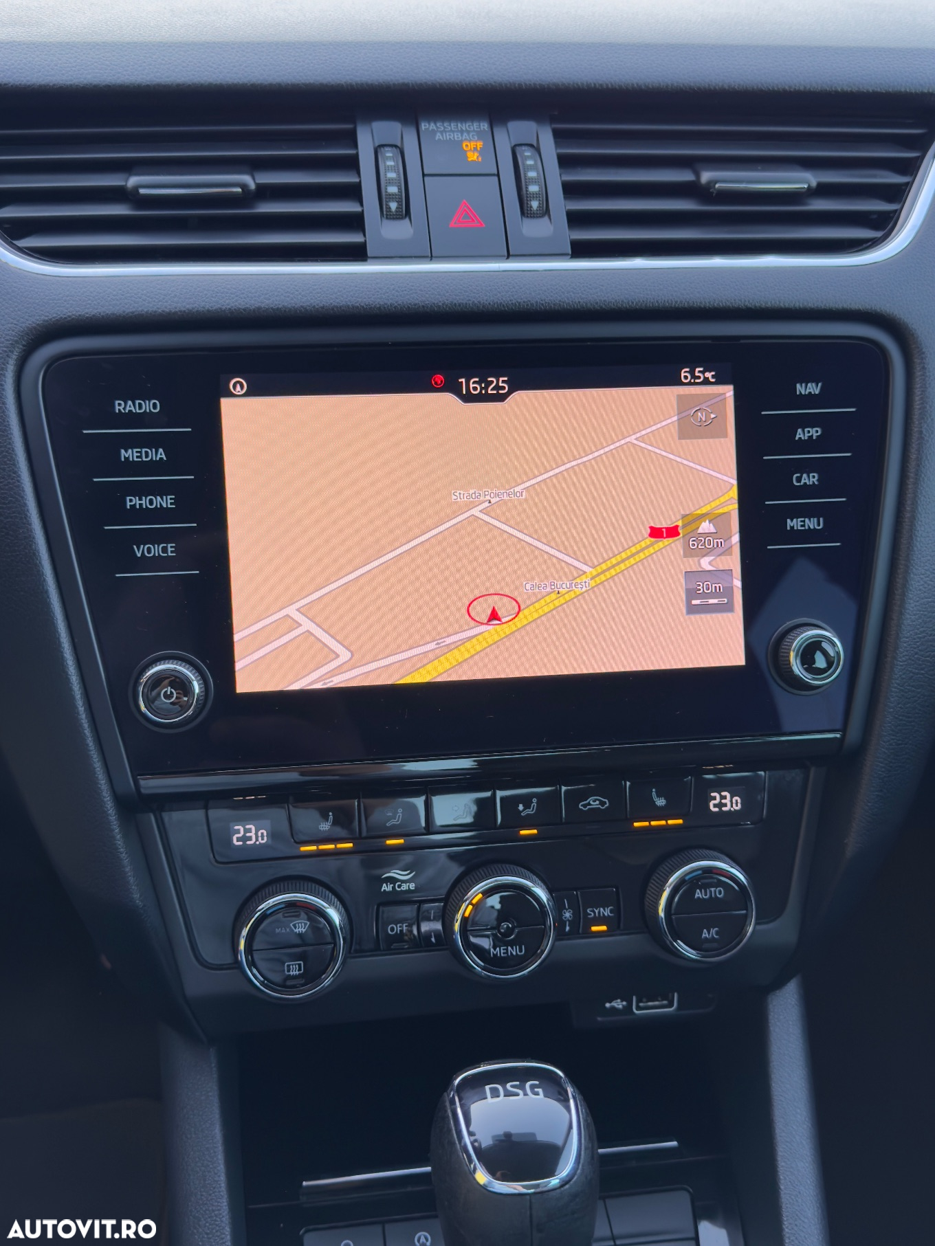 Skoda Octavia 1.6 TDI DSG Style - 19
