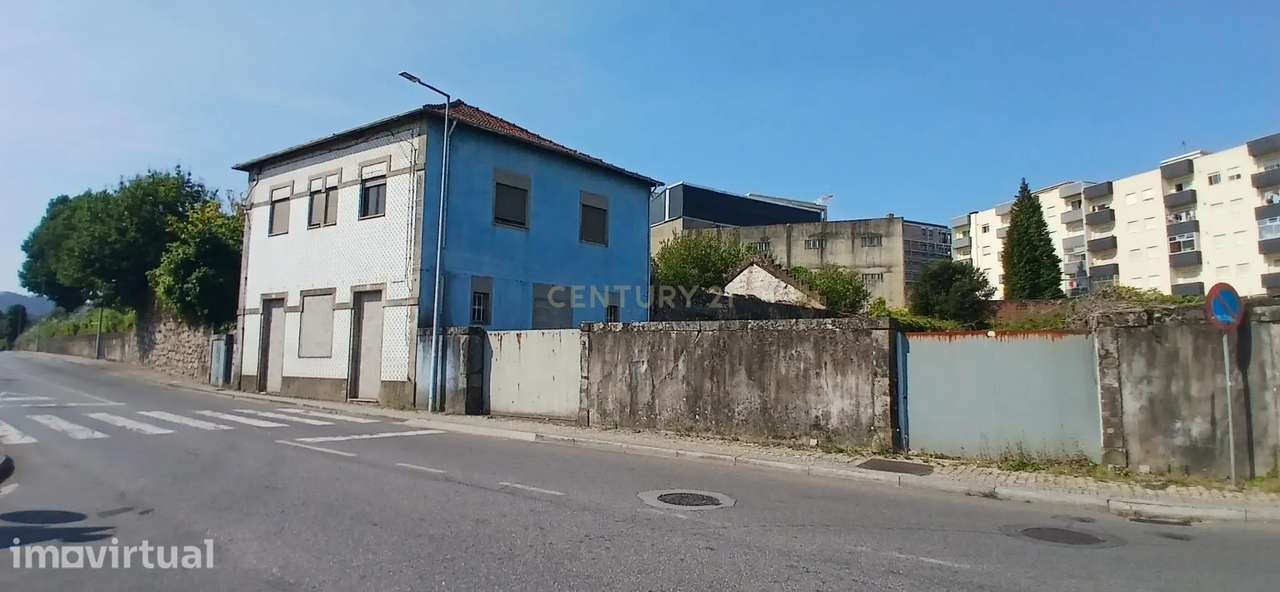 Moradia com terreno para construção em altura em Arcozelo, Barcelos - Grande imagem: 3/5