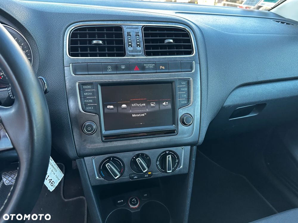 Volkswagen Polo - 12