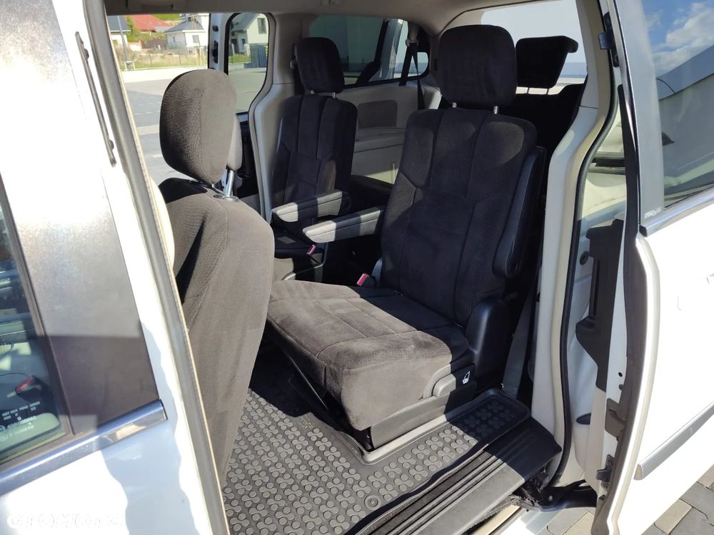 Chrysler Town & Country 3.6 Touring - 10