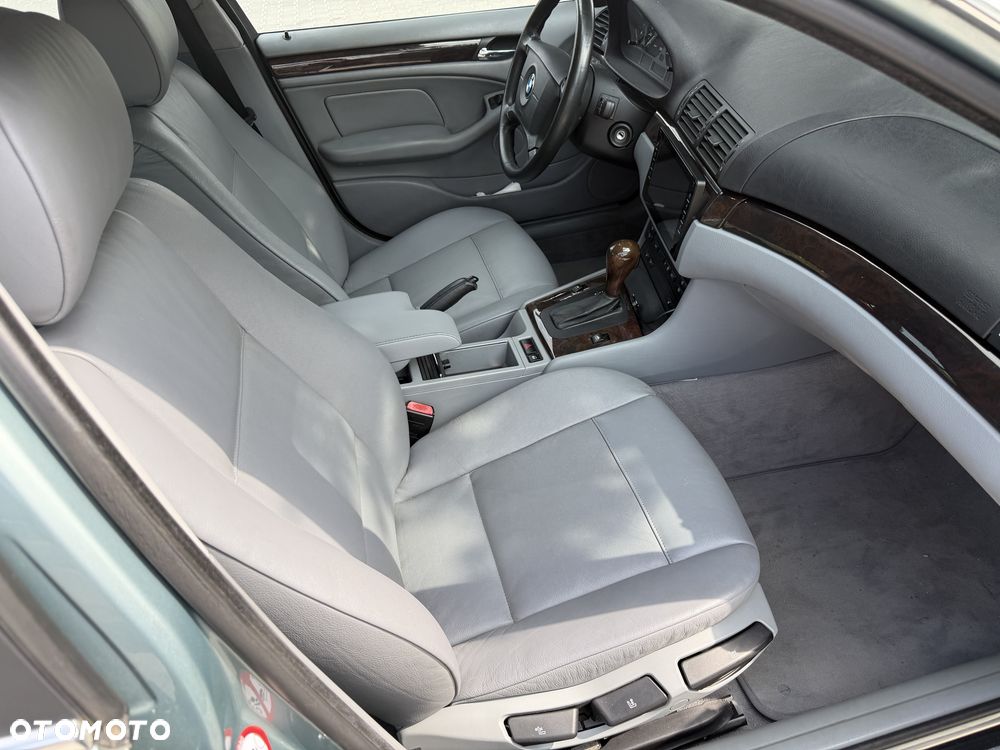 BMW Seria 3 - 7