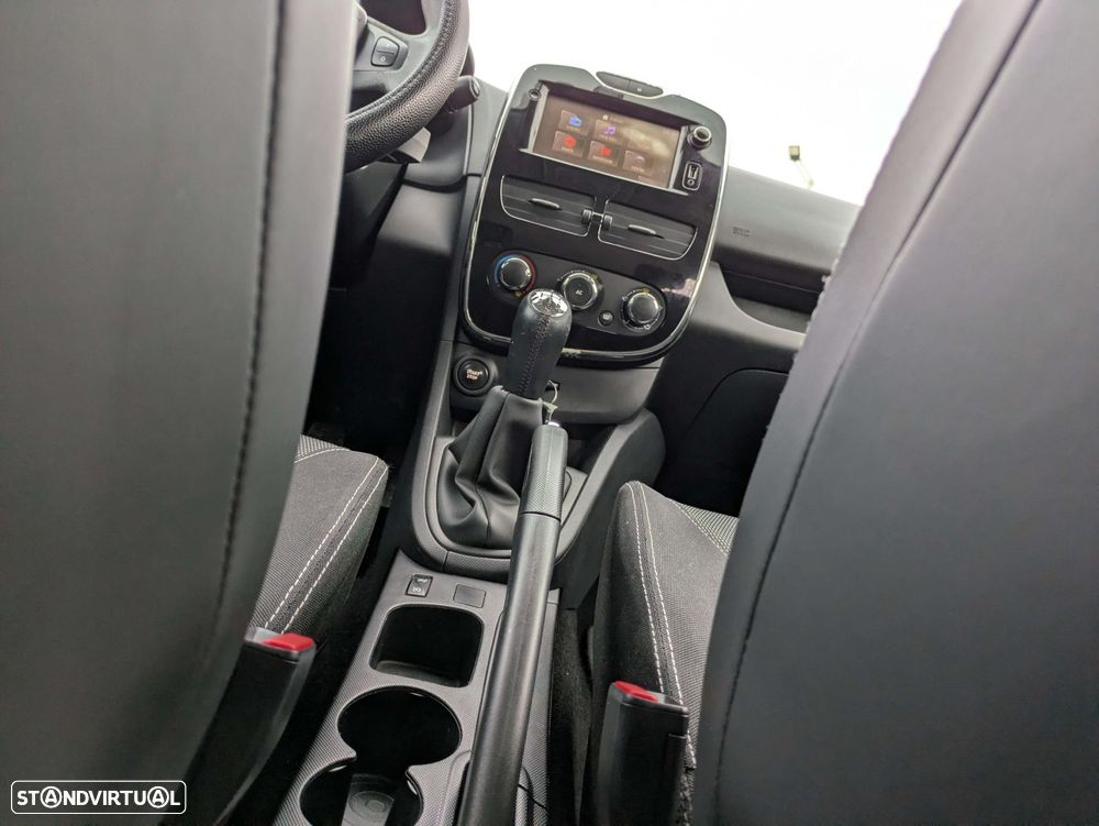 Renault Clio Sport Tourer 0.9 TCE Dynamique S - 12