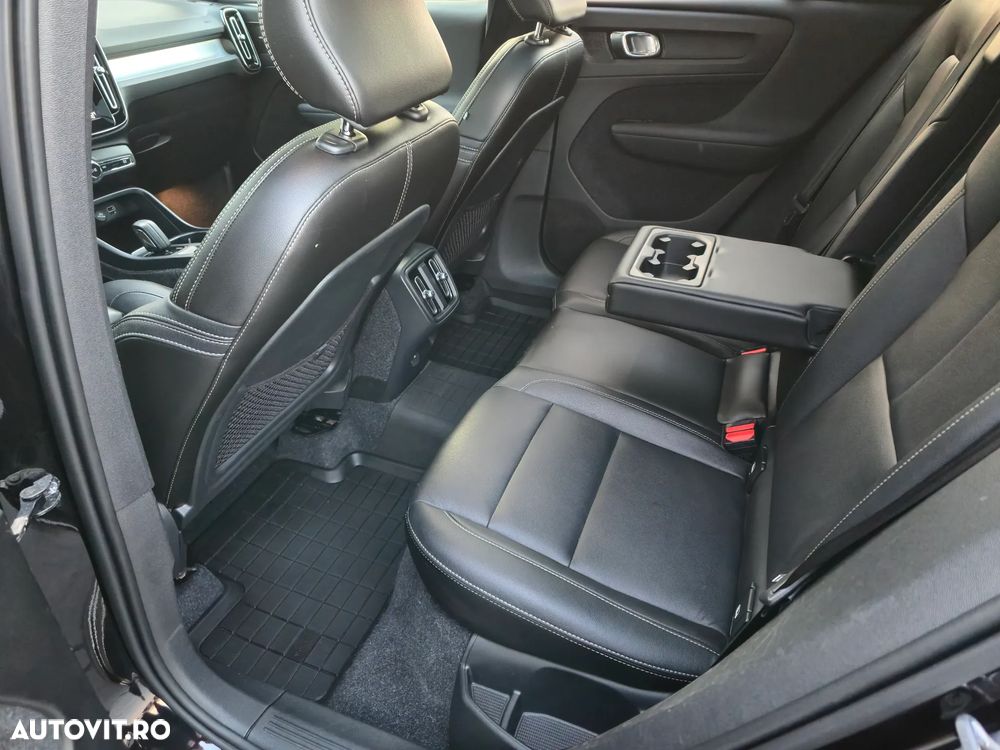 Volvo XC 40 D4 AWD Geartronic Inscription - 17