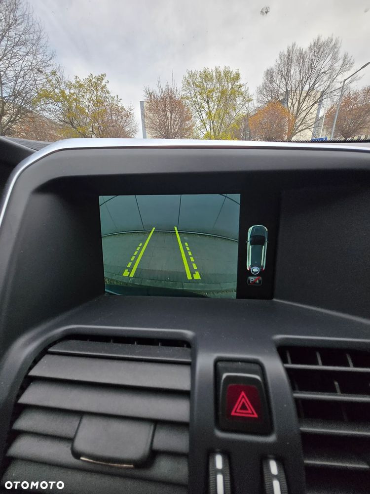 Volvo XC 60 D4 Geartronic Summum - 18