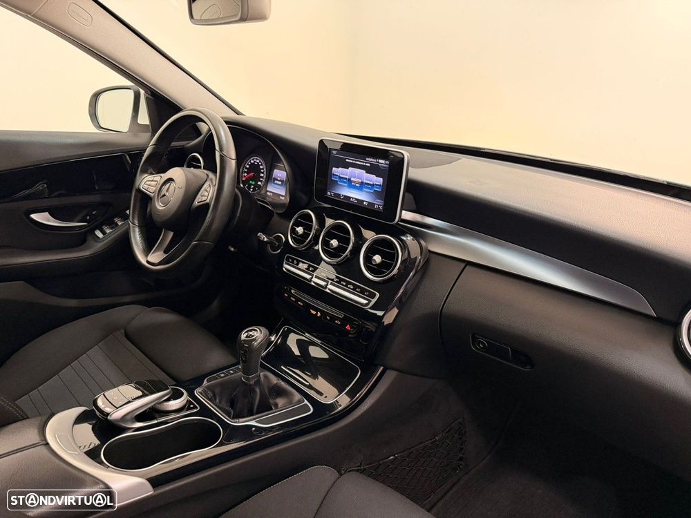 Mercedes-Benz C 200 - 10