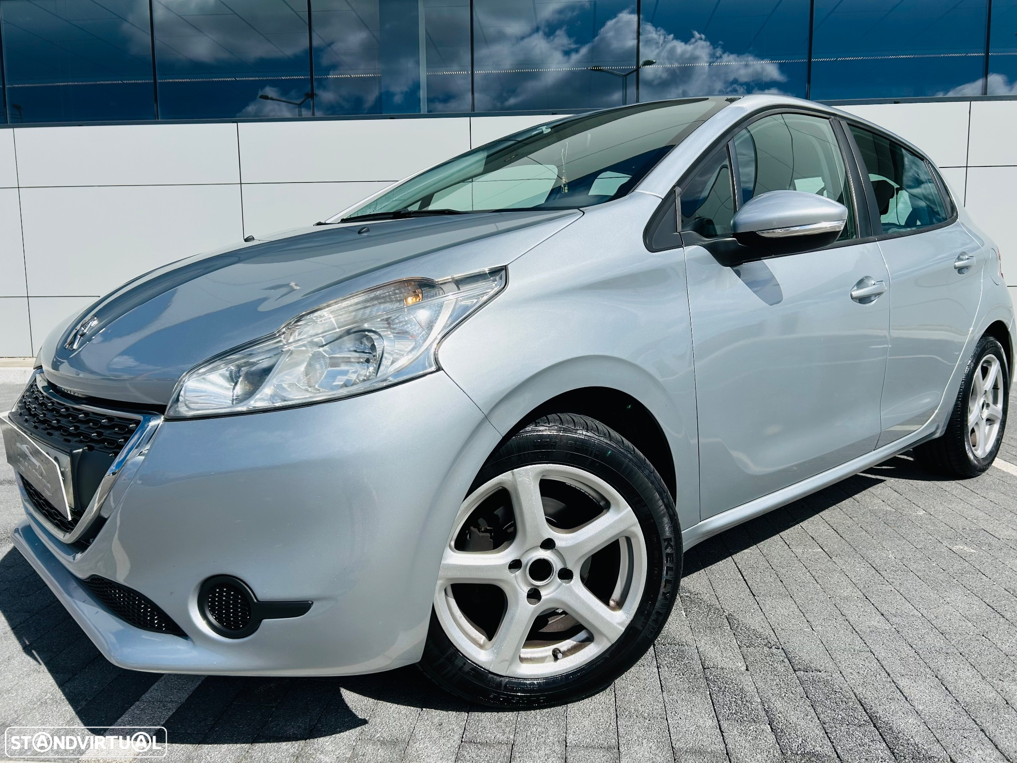 Peugeot 208 1.4 HDi Active - 10
