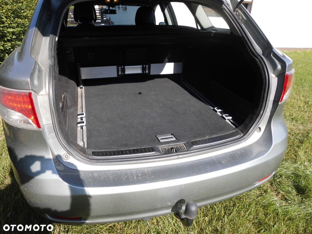 Toyota Avensis - 5