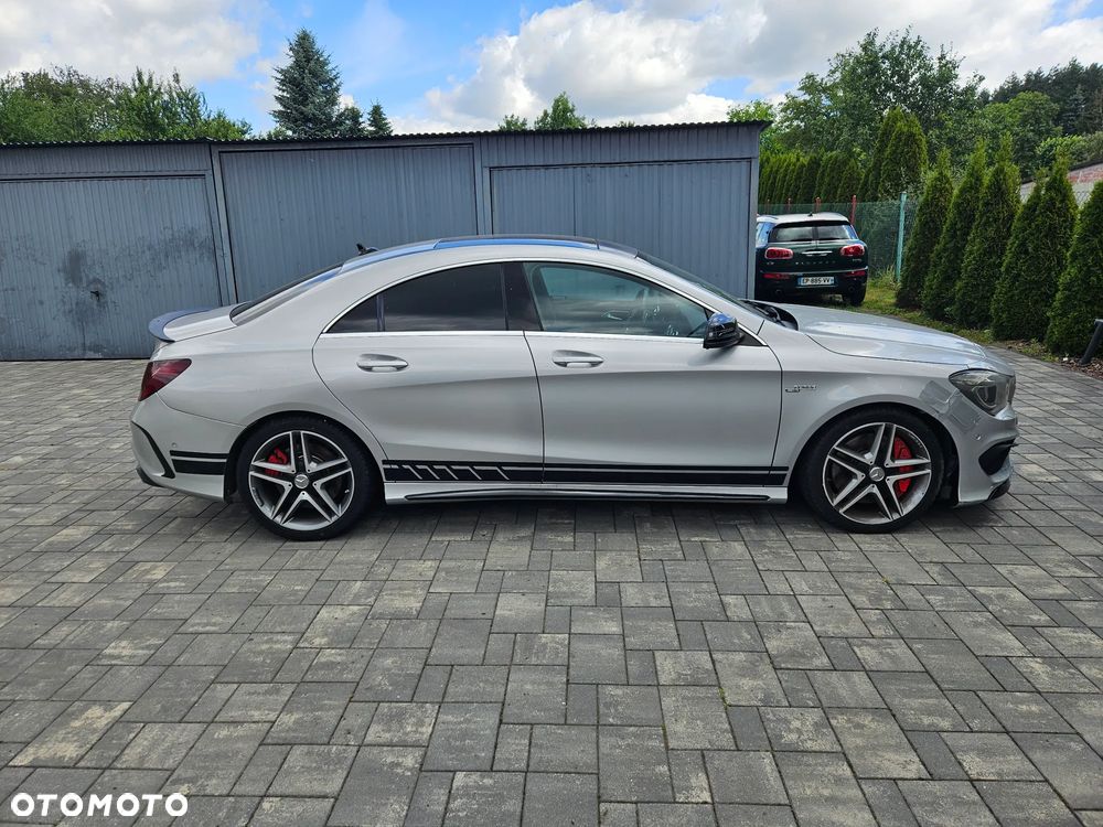 Mercedes-Benz CLA 45 AMG 4-Matic - 5