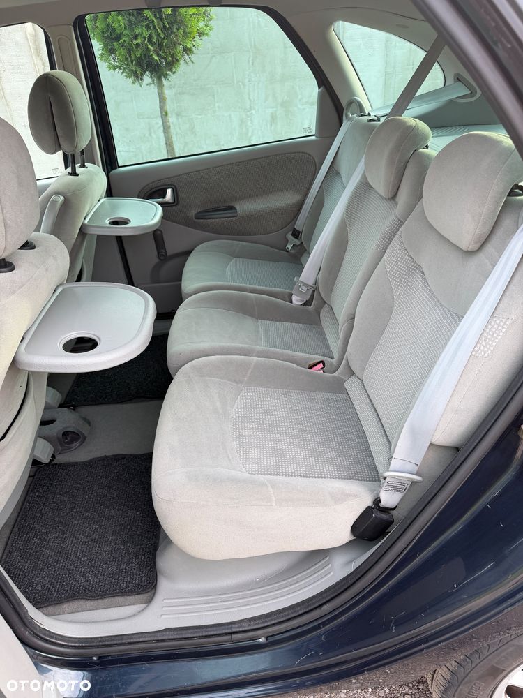 Renault Scenic 1.6 16V EXA - 11