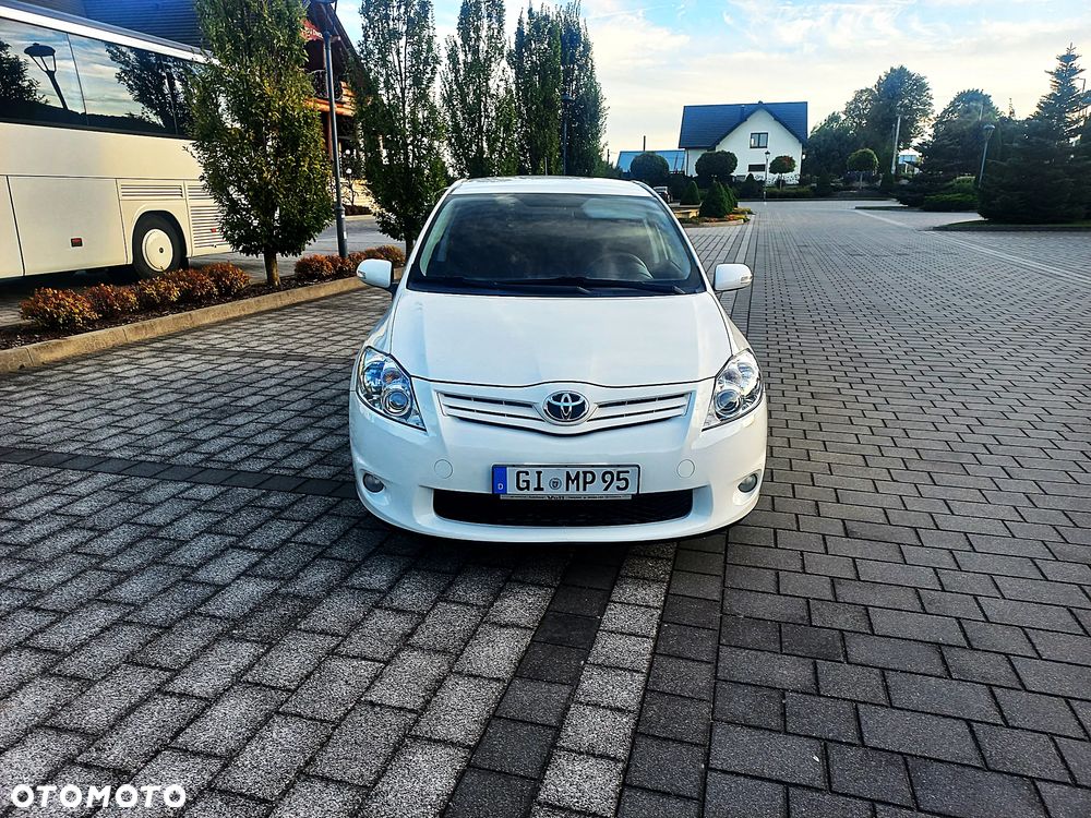 Toyota Auris 1.6 Dynamic - 2