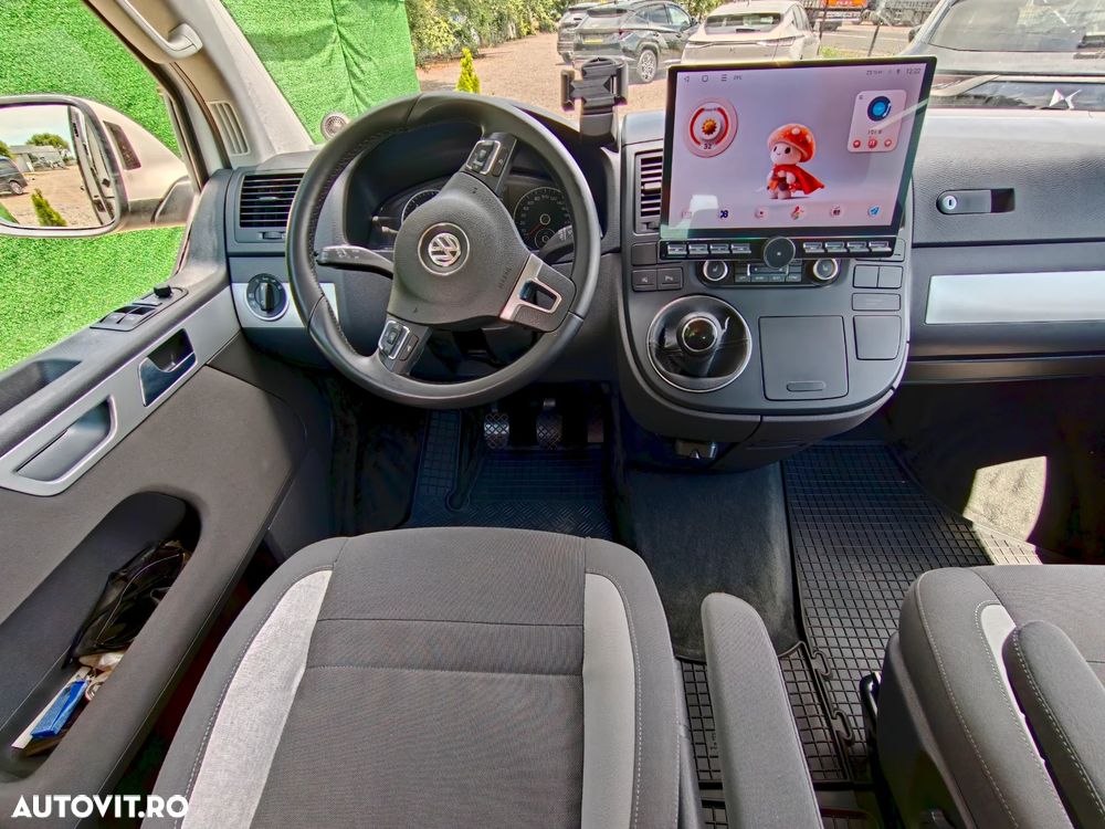 Volkswagen Multivan - 8