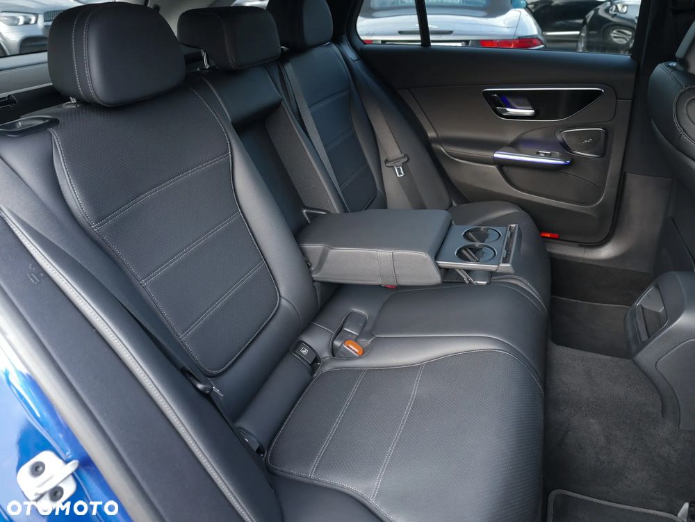 Mercedes-Benz Klasa C 220 d 9G-TRONIC Avantgarde - 22