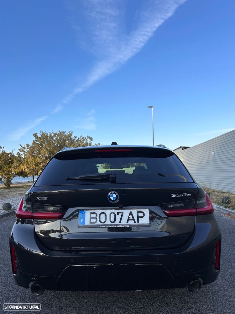 BMW 330 e Touring xDrive Aut. M Sport - 35